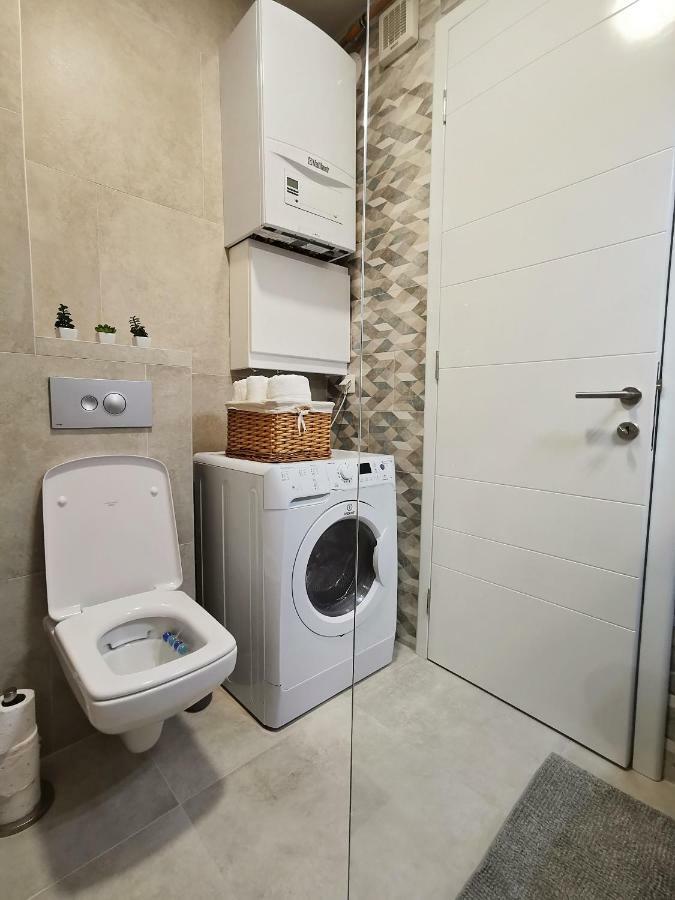 Luna Deluxe City Center & Free Parking Szarajevó Kültér fotó